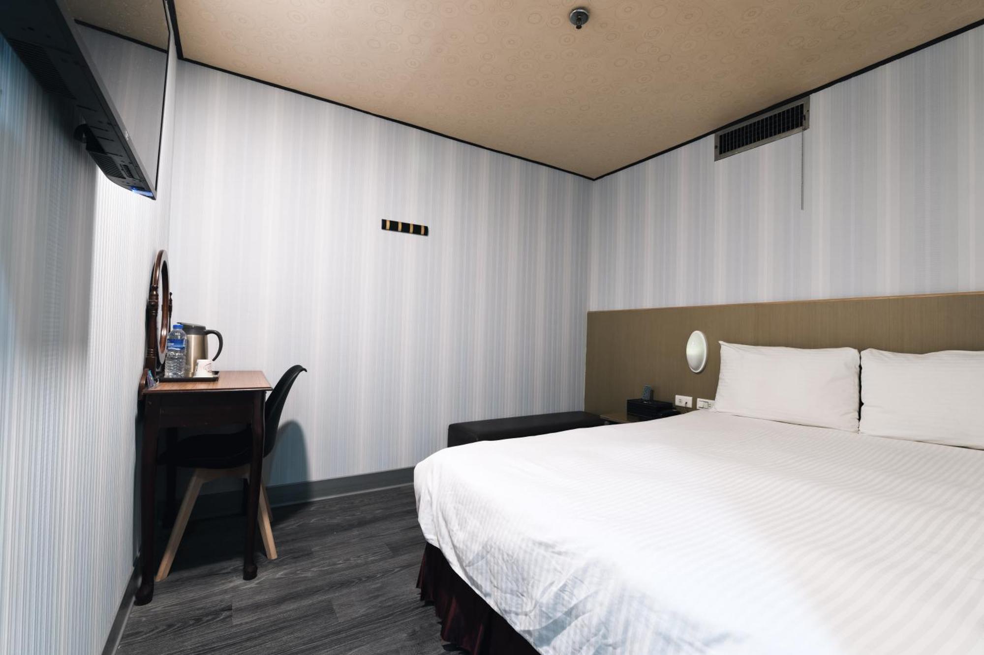 Sofu Hotel Тайпей Екстериор снимка