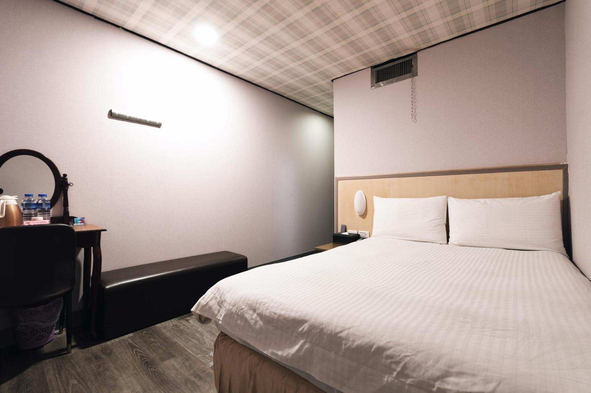 Sofu Hotel Тайпей Екстериор снимка