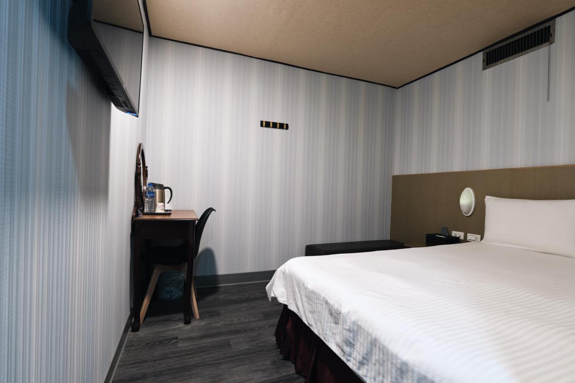 Sofu Hotel Тайпей Екстериор снимка